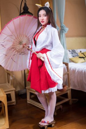 全彩无遮巨大乳尖奶老师在线观看_蓝光迅雷电影在线